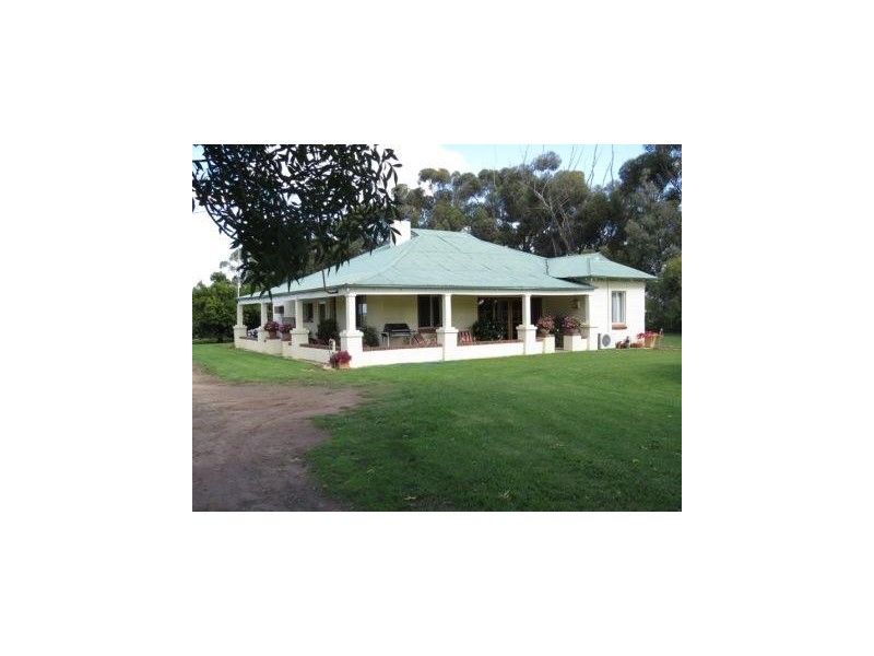 “Wongalea” Moonee Swamp Road, Deniliquin NSW 2710