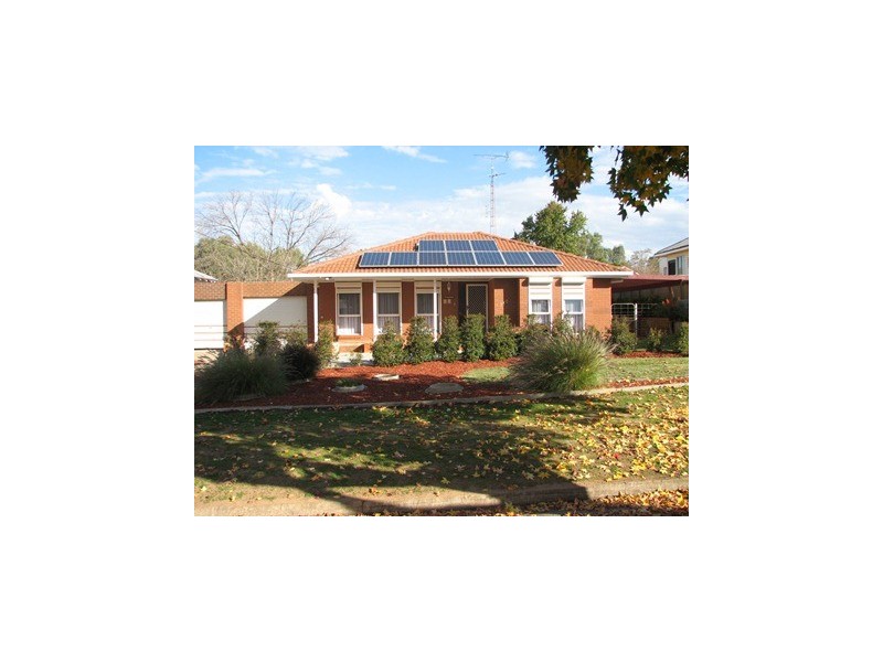 140 Audley Street, Narrandera NSW 2700