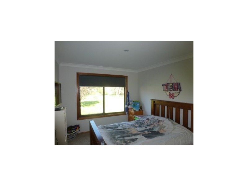 25 Ford St, Boorowa NSW 2586