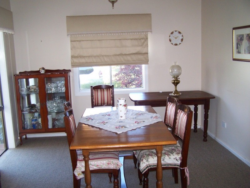 61 Merritts Road, Wagga Wagga NSW 2650