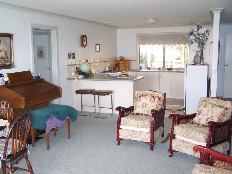 61 Merritts Road, Wagga Wagga NSW 2650