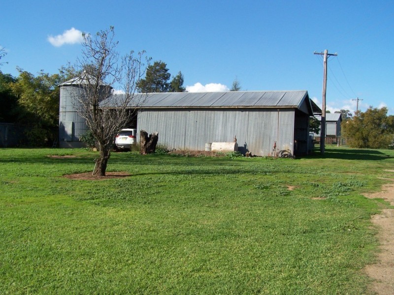 61 Merritts Road, Wagga Wagga NSW 2650