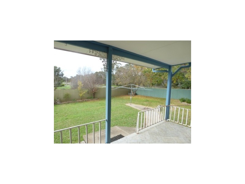 17 Jugiong street, Boorowa NSW 2586