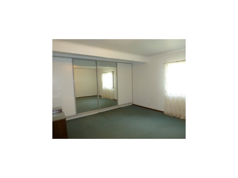 17 Jugiong street, Boorowa NSW 2586