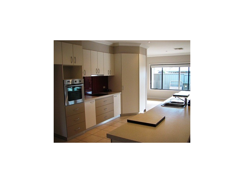 13 Galore Street, Lockhart NSW 2656