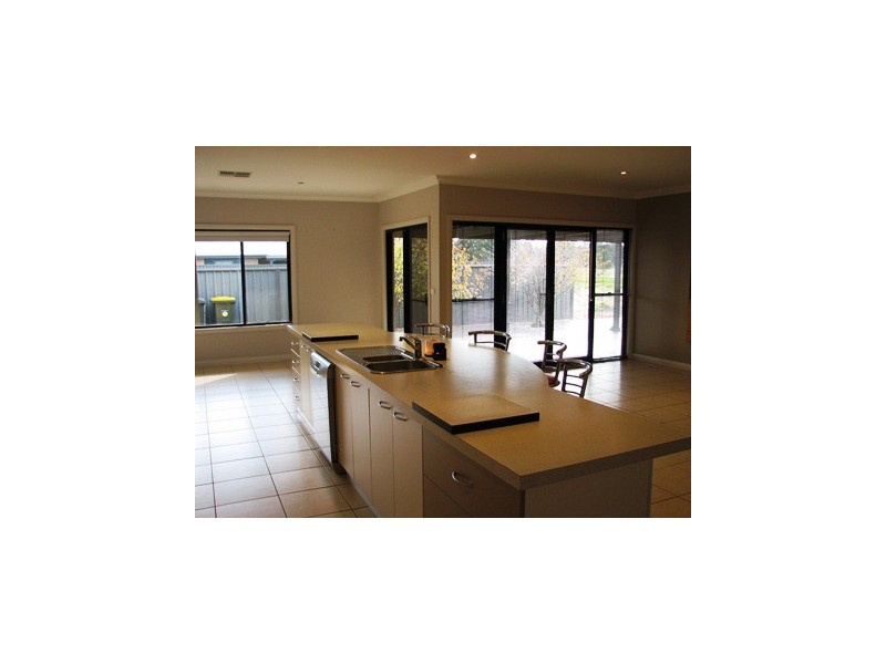 13 Galore Street, Lockhart NSW 2656