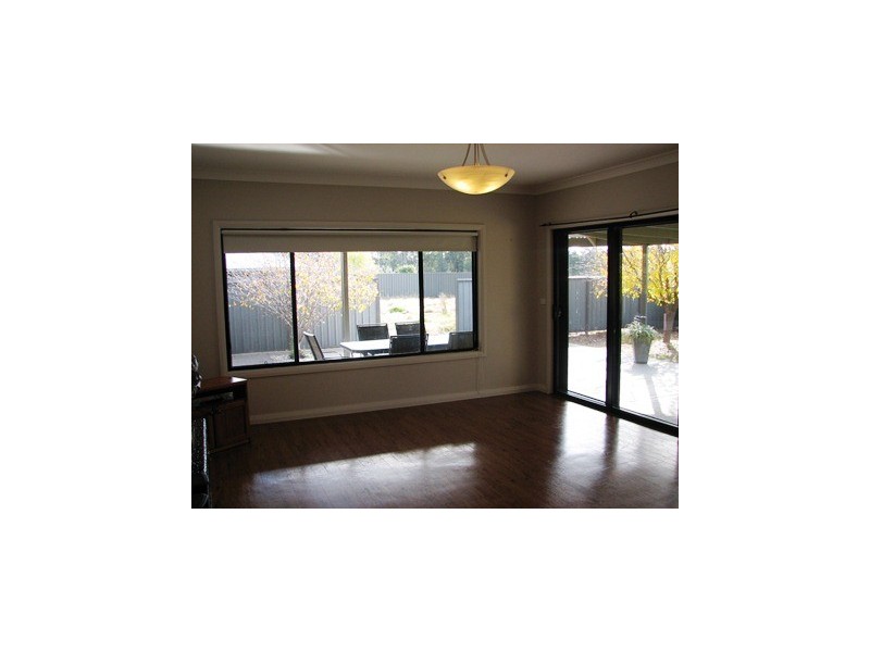 13 Galore Street, Lockhart NSW 2656