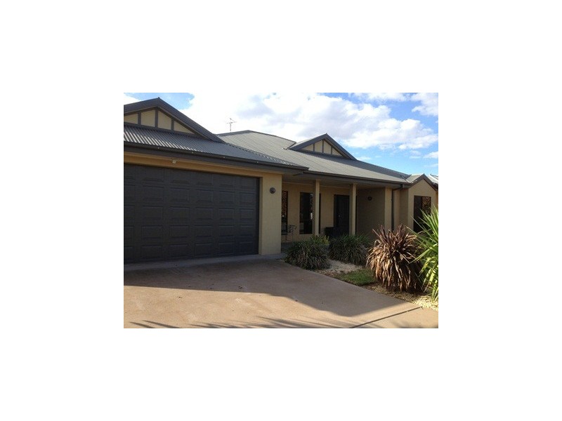13 Galore Street, Lockhart NSW 2656