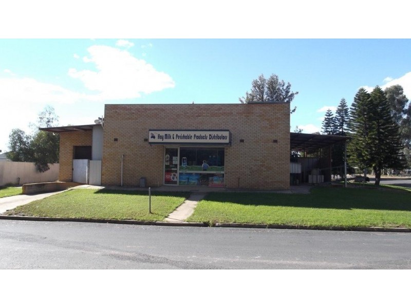 CNR Bidgee Drive and Alma Street, Hay NSW 2711