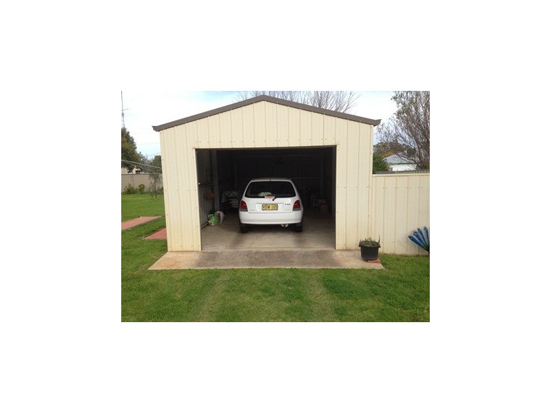 10 Crown, Narrandera NSW 2700