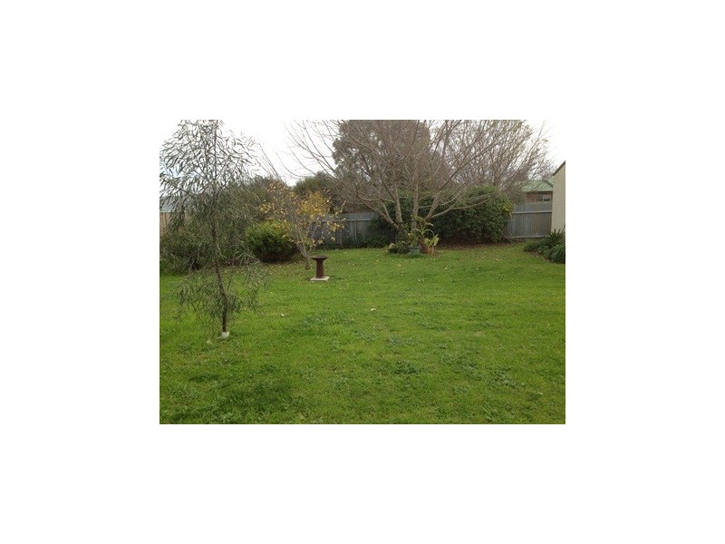 10 Crown, Narrandera NSW 2700