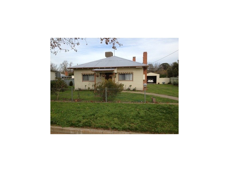 10 Crown, Narrandera NSW 2700