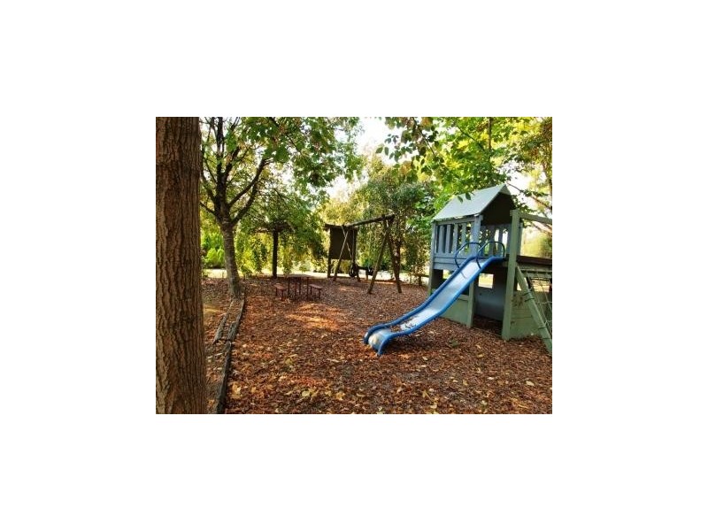 U1,Lot 3,14 Gavan Street, Bright VIC 3741