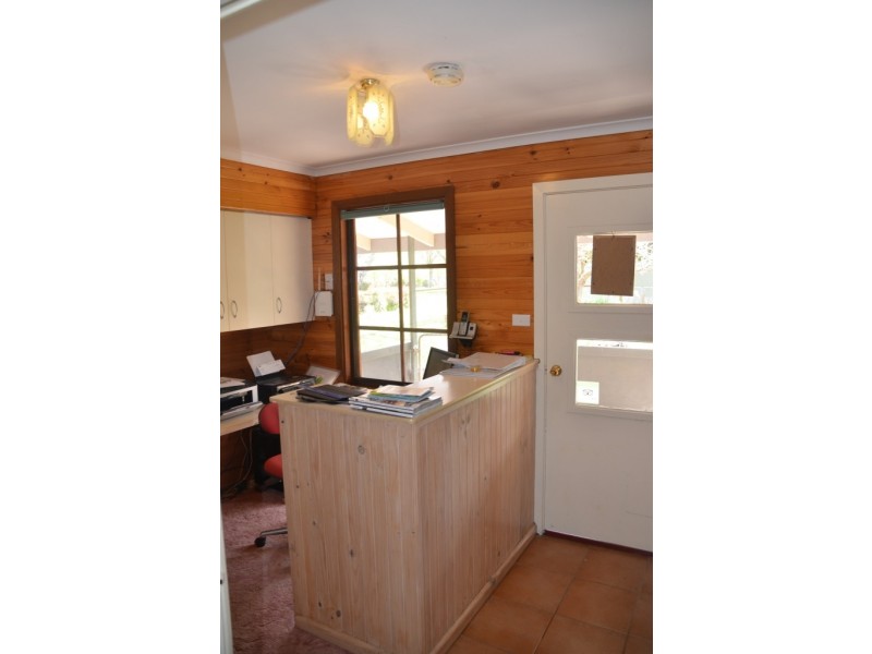 14 Gavan Street, Bright VIC 3741