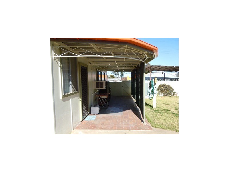 28 Charles Street, Narrandera NSW 2700