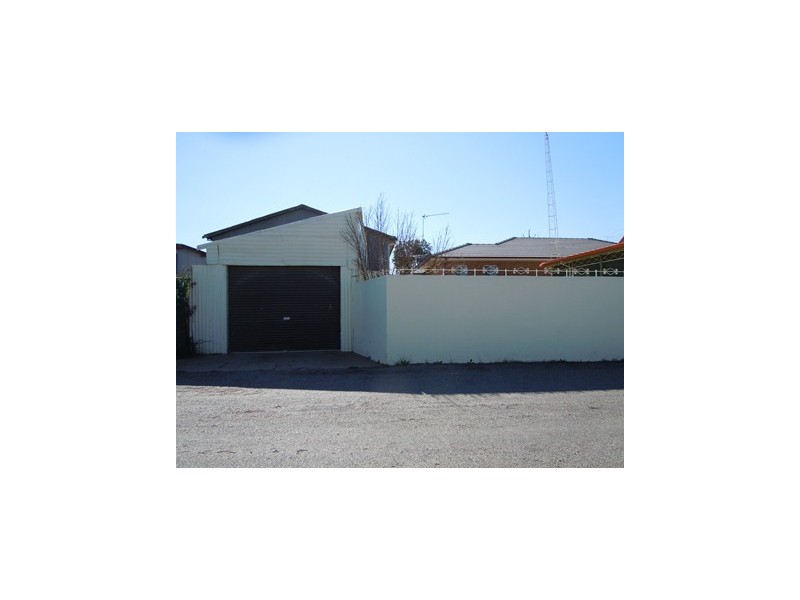 28 Charles Street, Narrandera NSW 2700