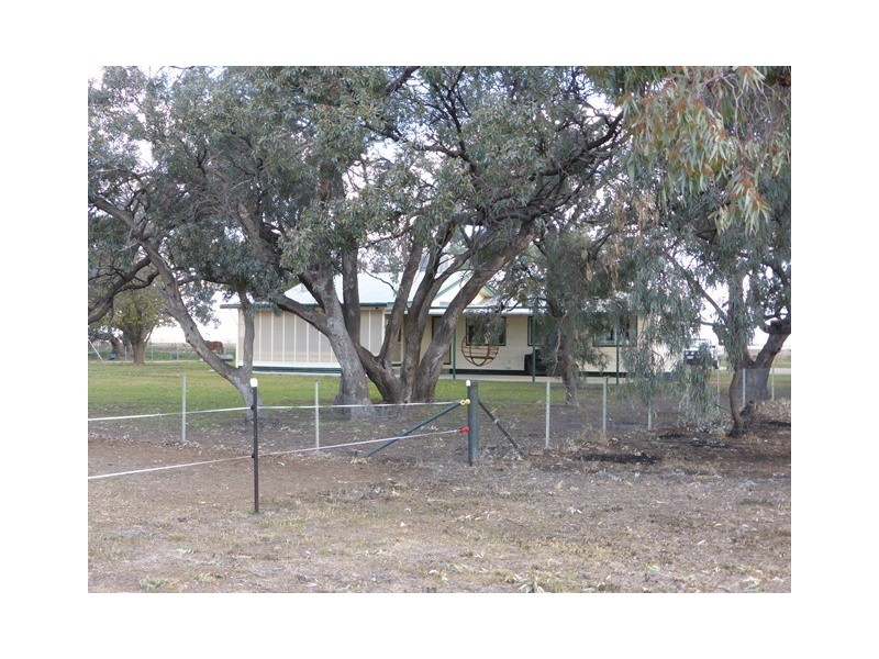 | Noongaburra-Yarrawah Irrigation, Hay NSW 2711