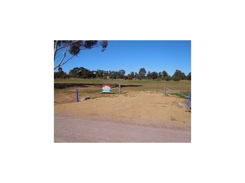 124 Cypress Road, Narrandera NSW 2700