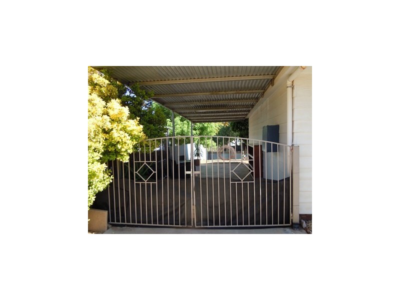 44 Elwin Street, Narrandera NSW 2700