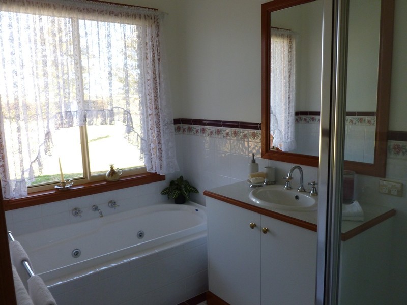 0 ‘Redlands’, Rutherglen VIC 3685