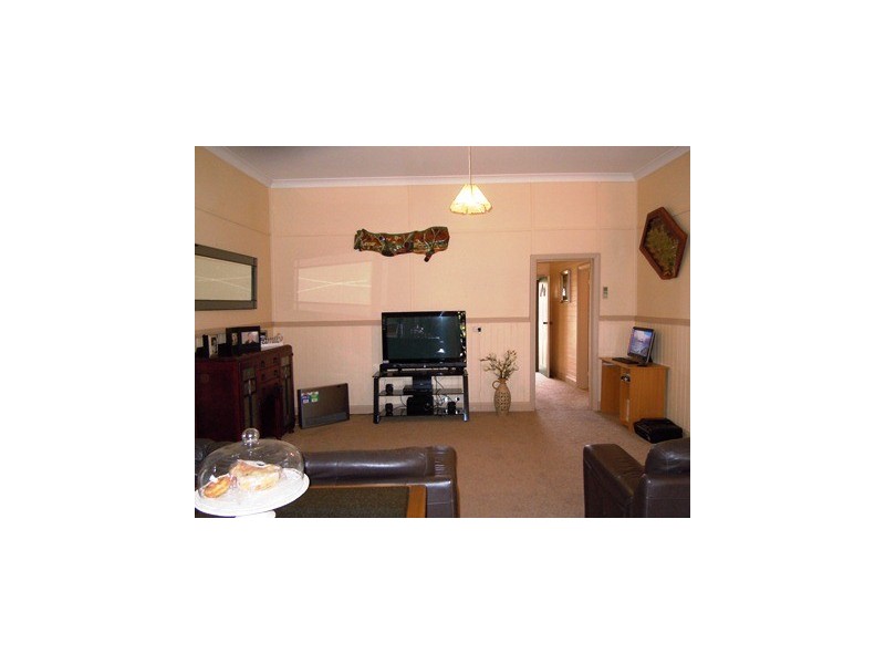 17 Dundas Street, Narrandera NSW 2700