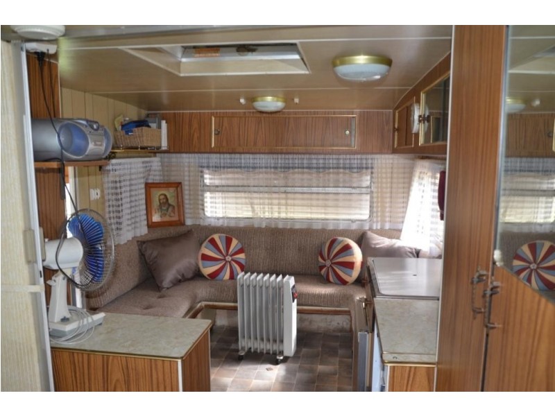 14 Long Tunnel Track, Wandiligong VIC 3744