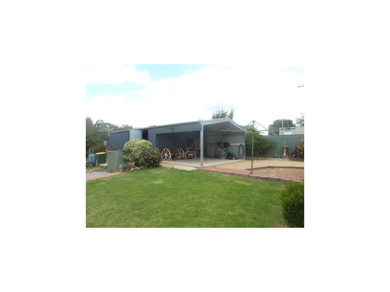 106-108 Court Street, Boorowa NSW 2586