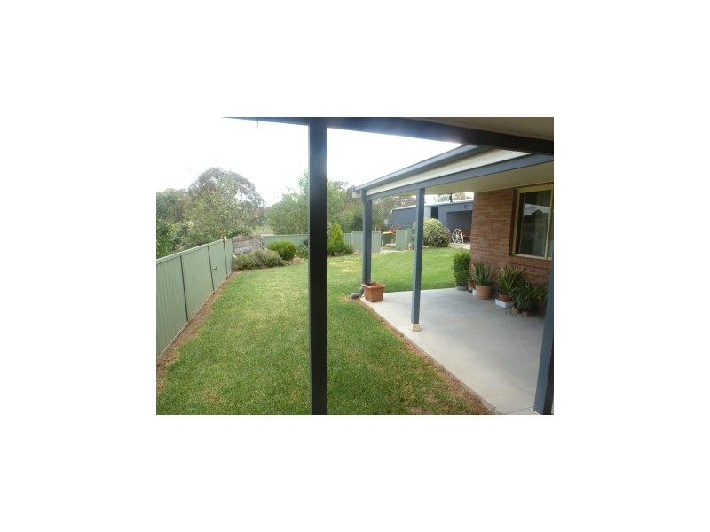 106-108 Court Street, Boorowa NSW 2586