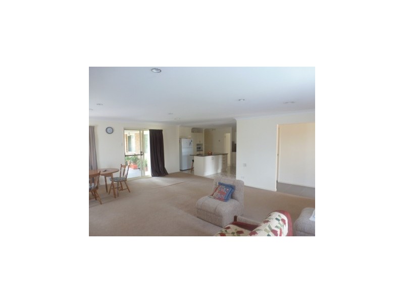 106-108 Court Street, Boorowa NSW 2586