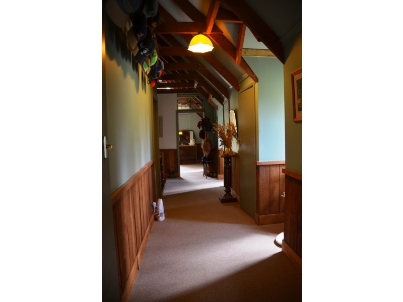 242 Hughes Lane, EUROBIN Via, Bright VIC 3741