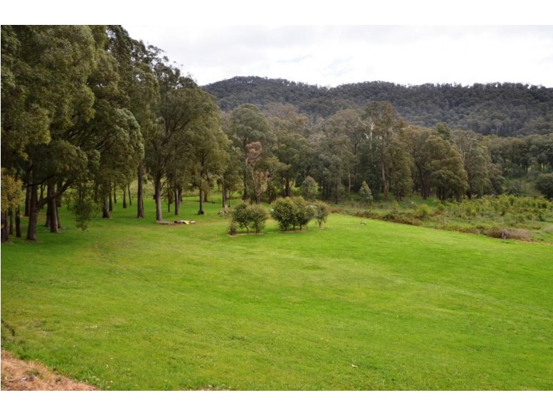 242 Hughes Lane, EUROBIN Via, Bright VIC 3741