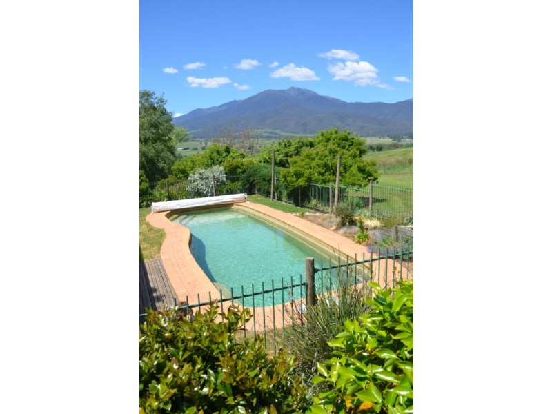 7573 Kiewa Valley Highway, Tawonga South VIC 3698