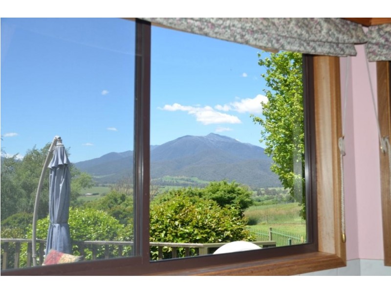 7573 Kiewa Valley Highway, Tawonga South VIC 3698