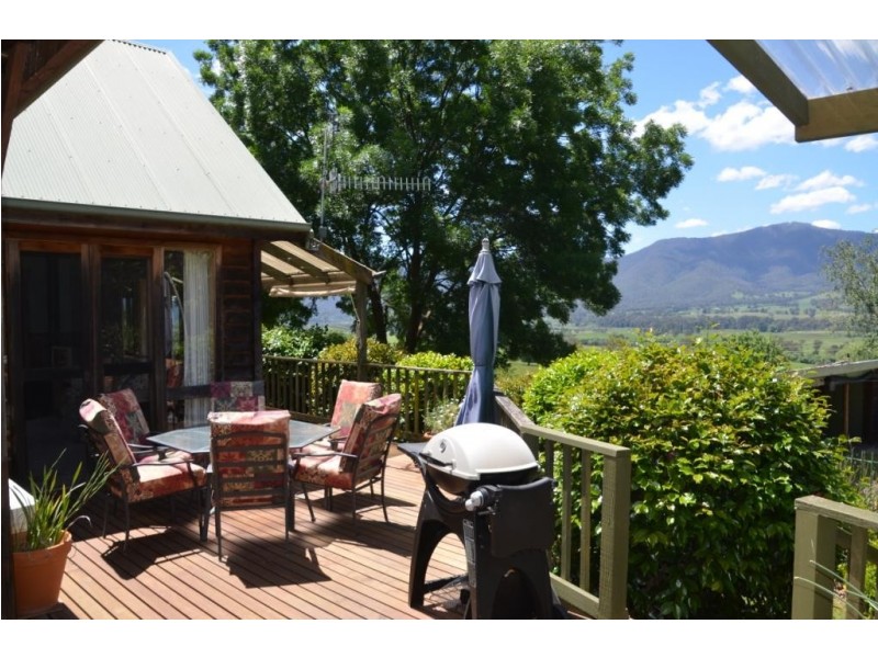 7573 Kiewa Valley Highway, Tawonga South VIC 3698