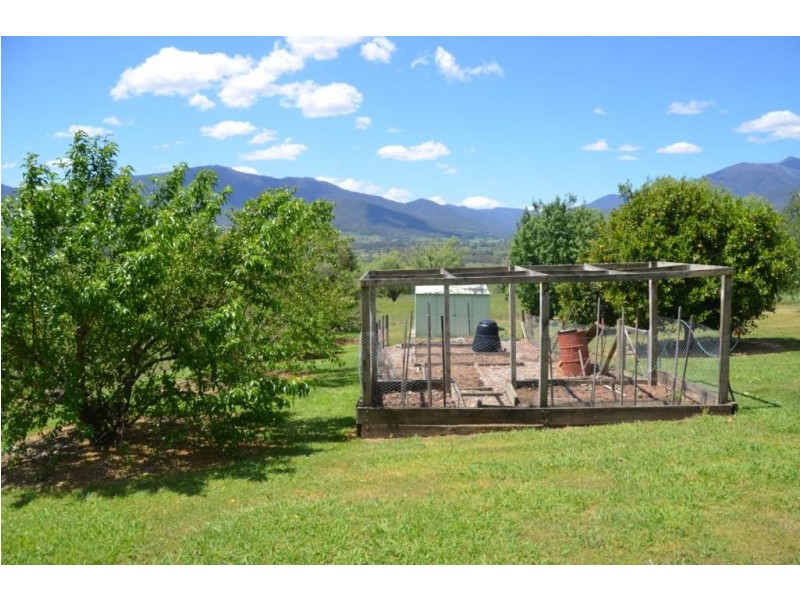 7573 Kiewa Valley Highway, Tawonga South VIC 3698