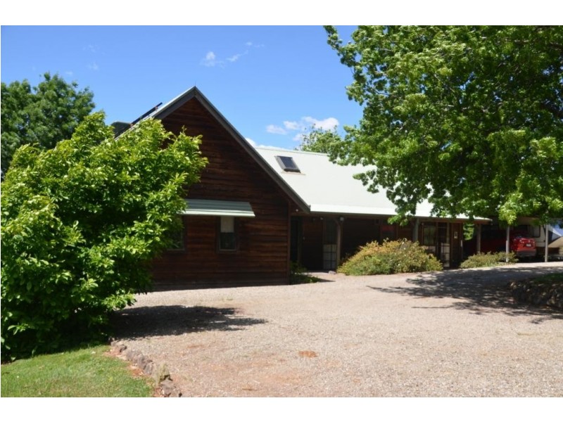 7573 Kiewa Valley Highway, Tawonga South VIC 3698