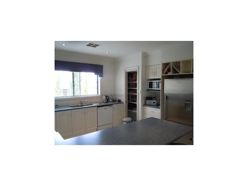 6 Keisling Drive, Narrandera NSW 2700