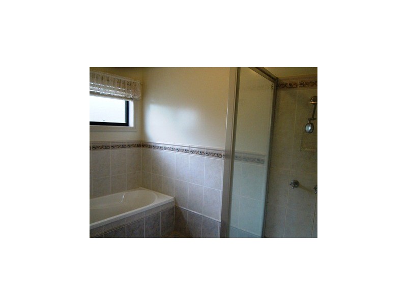 6 Keisling Drive, Narrandera NSW 2700