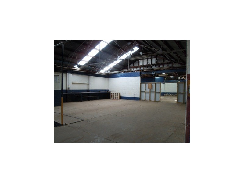 33 East Street, Narrandera NSW 2700