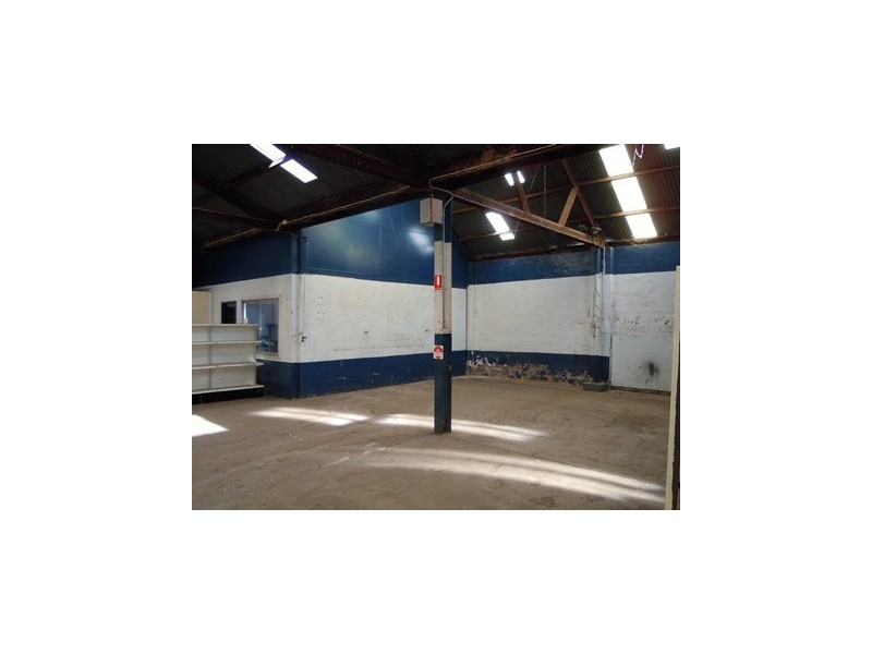 33 East Street, Narrandera NSW 2700