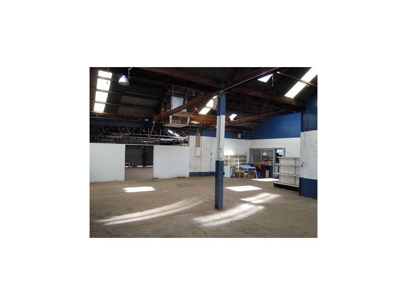 33 East Street, Narrandera NSW 2700