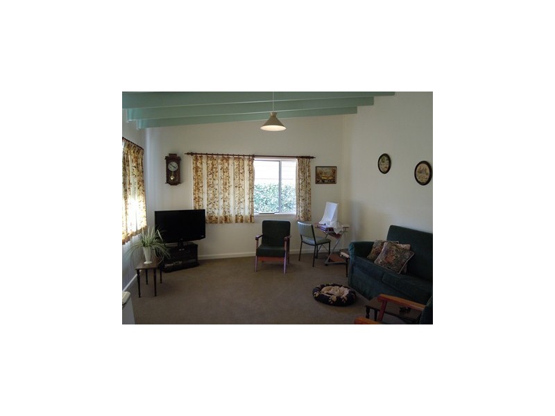 8 Argyle Street, Narrandera NSW 2700