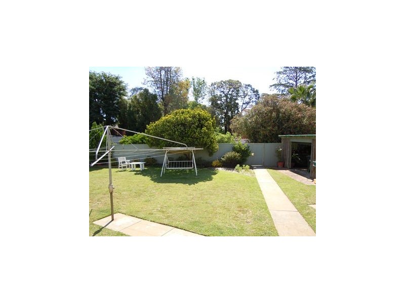 8 Argyle Street, Narrandera NSW 2700