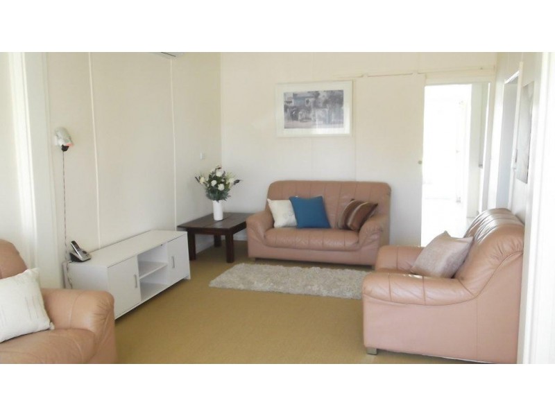 496 Cadell Street, Hay NSW 2711