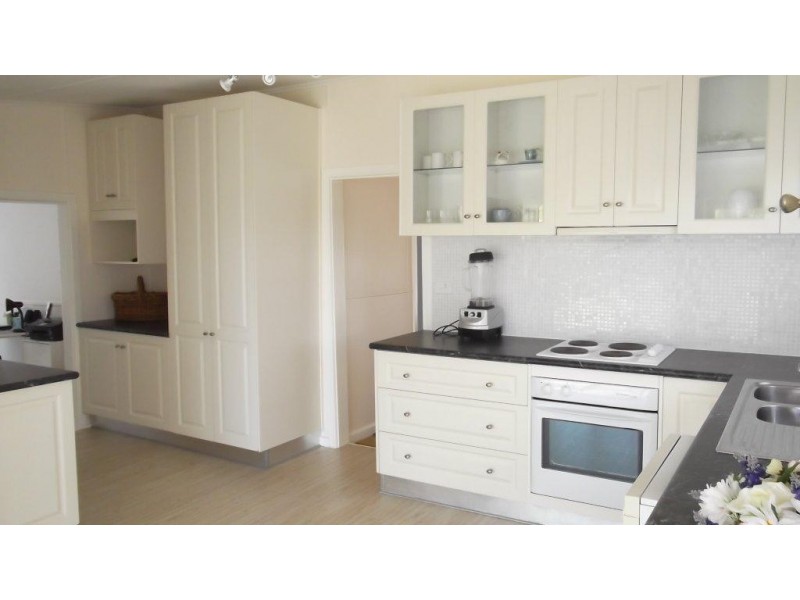 496 Cadell Street, Hay NSW 2711