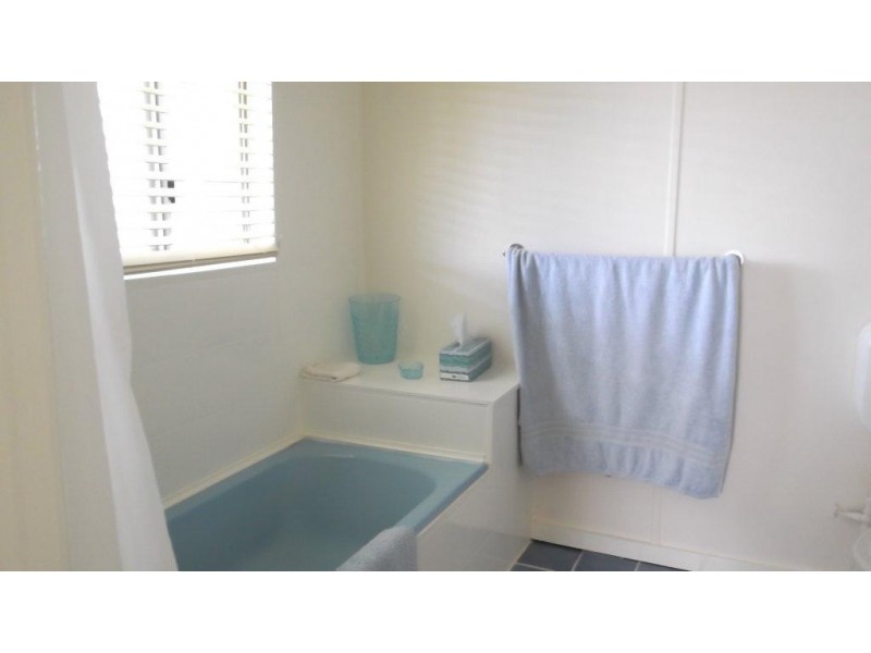 496 Cadell Street, Hay NSW 2711