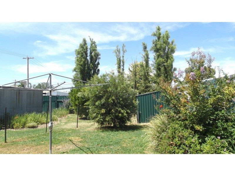 496 Cadell Street, Hay NSW 2711