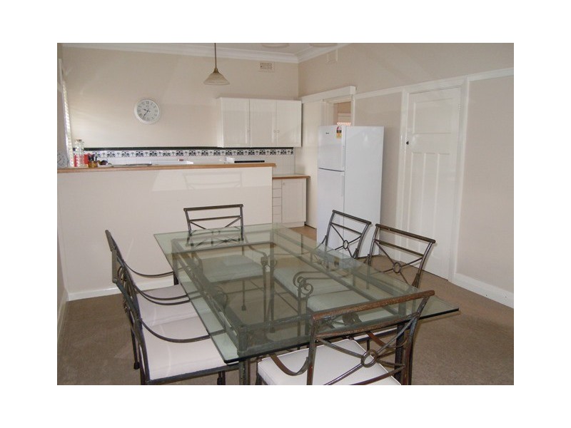 24 Roberts Street, Narrandera NSW 2700