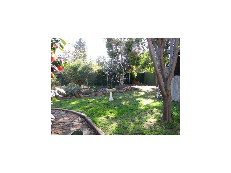 24 Roberts Street, Narrandera NSW 2700