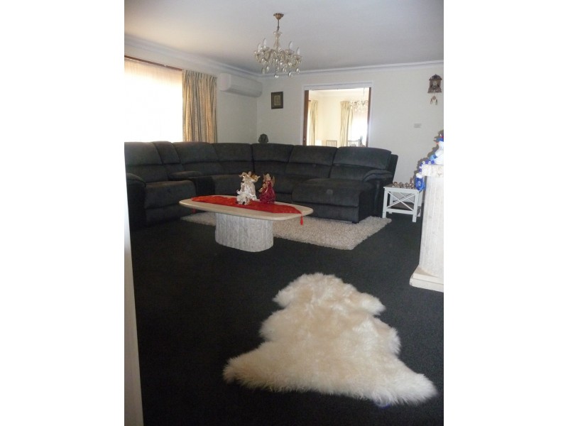 2 Gilbert Street, Tumbarumba NSW 2653